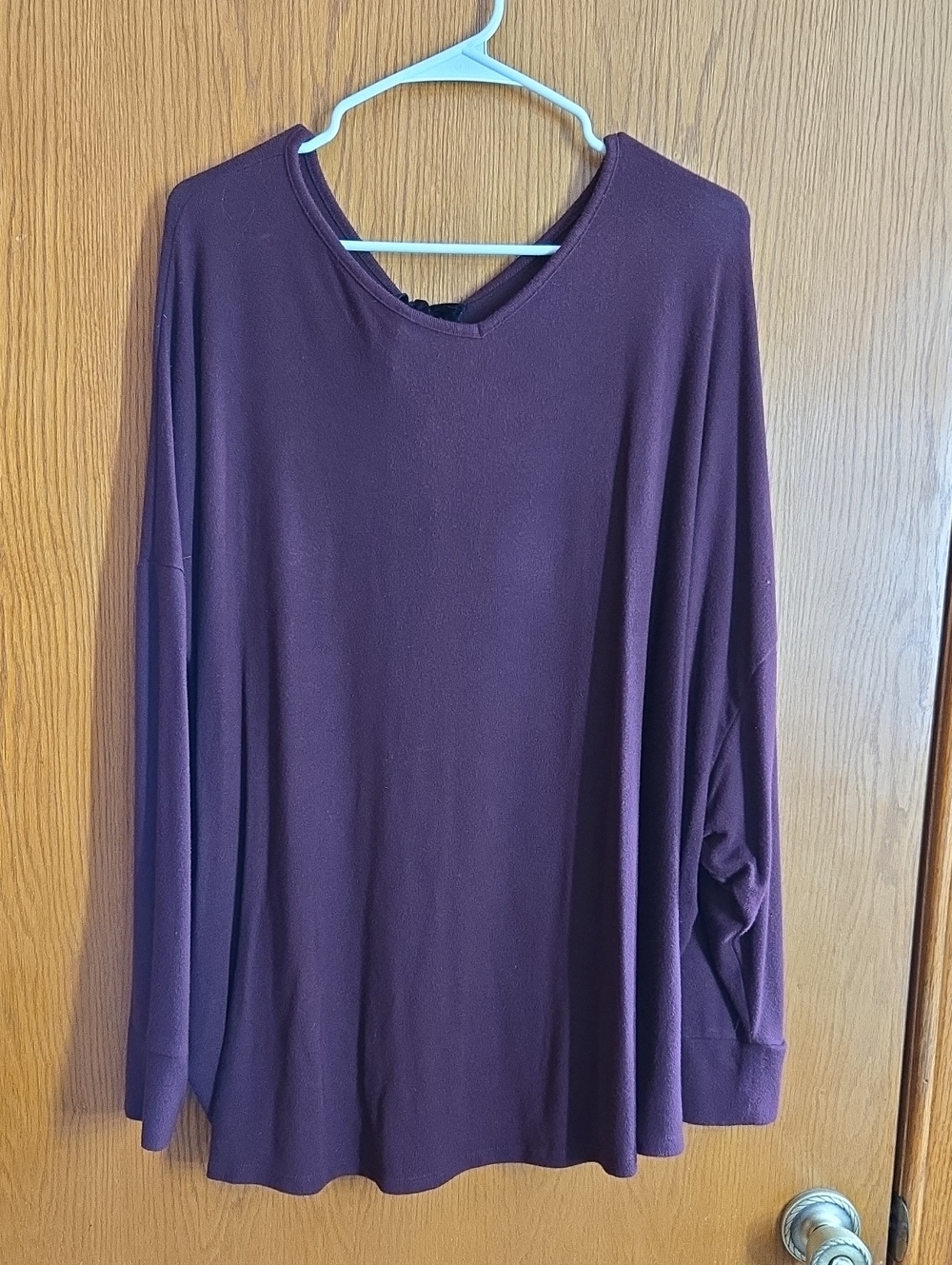 Women’s Long Sleeve Burgundy Top